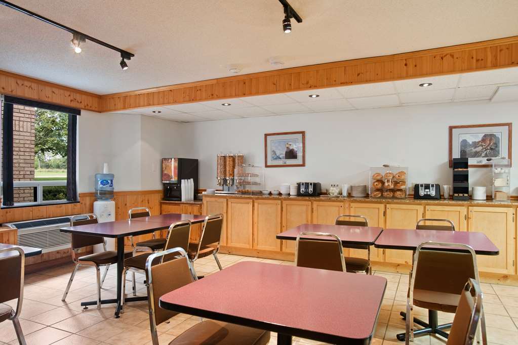 Spark By Hilton Brockville Restaurant photo